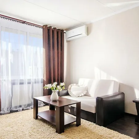 Apartament 1 *